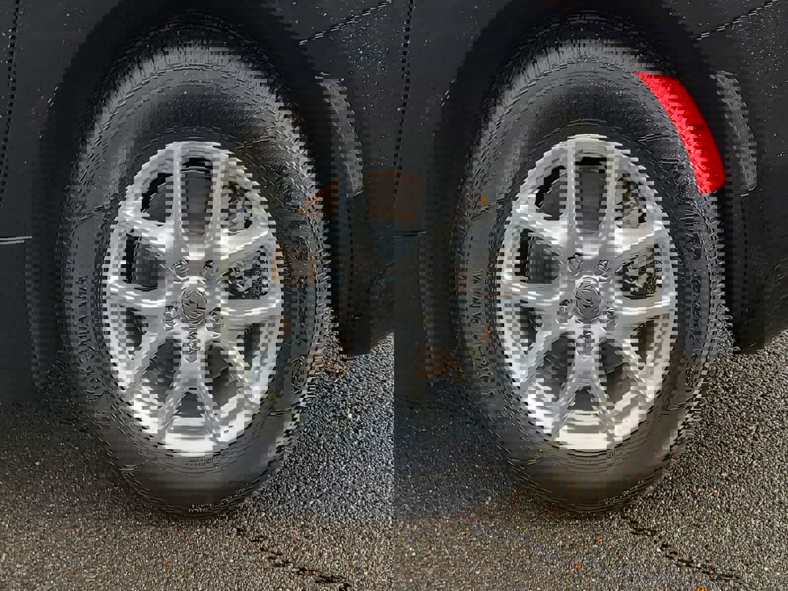 Certified 2024 Chrysler Pacifica Touring-L image 16