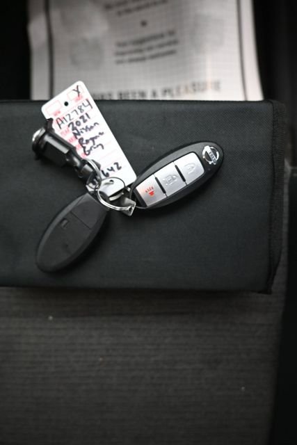 Used 2021 Nissan Rogue S image 10