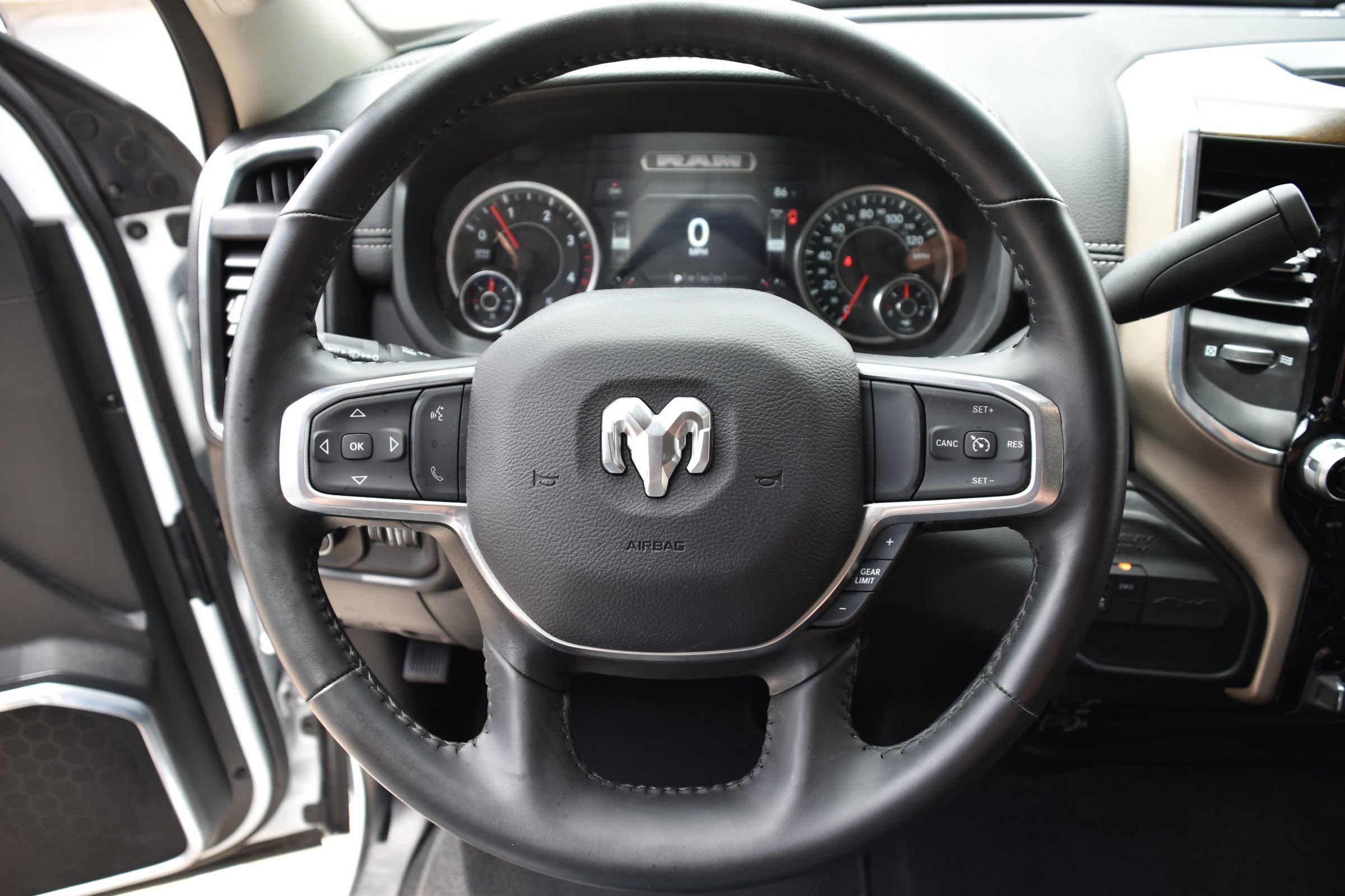 Used 2024 RAM 2500 Laramie image 19