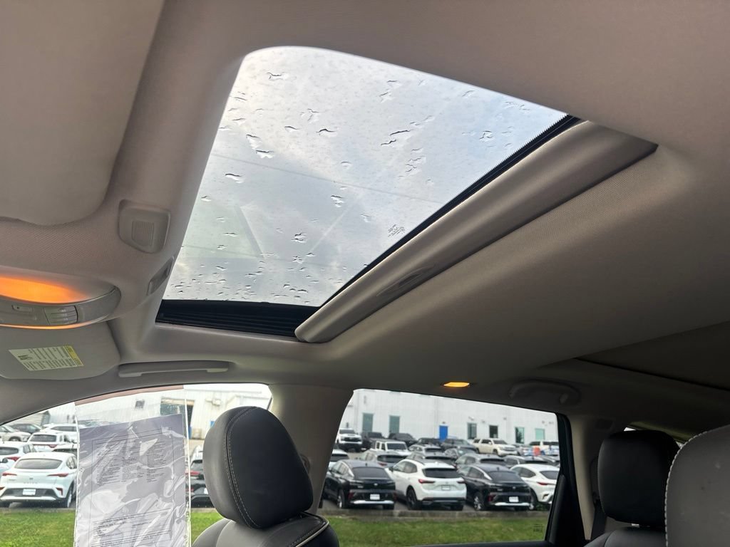 Used 2019 INFINITI QX60 Luxe w/ Sensory Package AWD/4WD image 12
