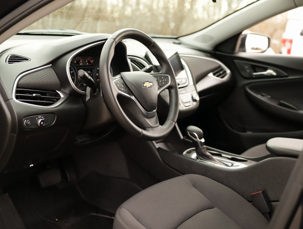 Certified 2022 Chevrolet Malibu RS image 9