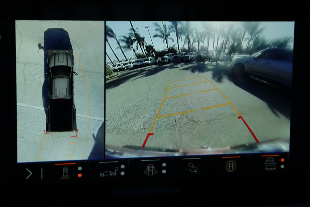 Used 2024 GMC Sierra 3500 Denali w/ Denali Reserve Package AWD/4WD image 33
