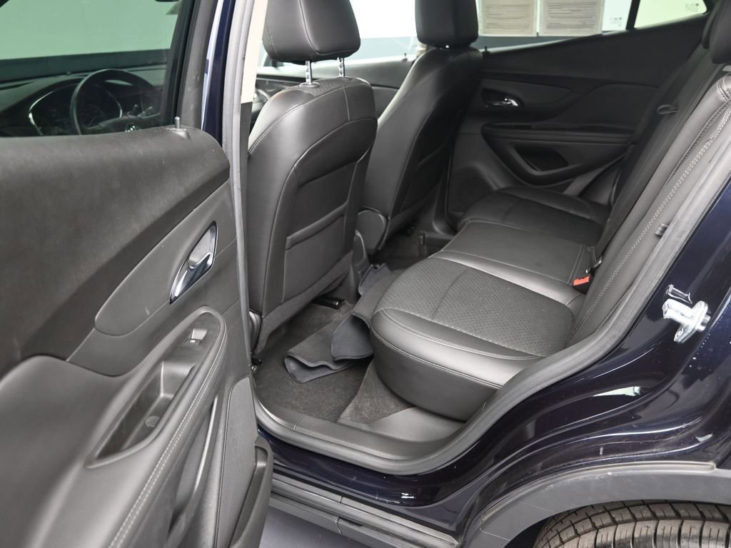 Used 2022 Buick Encore Preferred w/ Safety Package AWD/4WD image 14