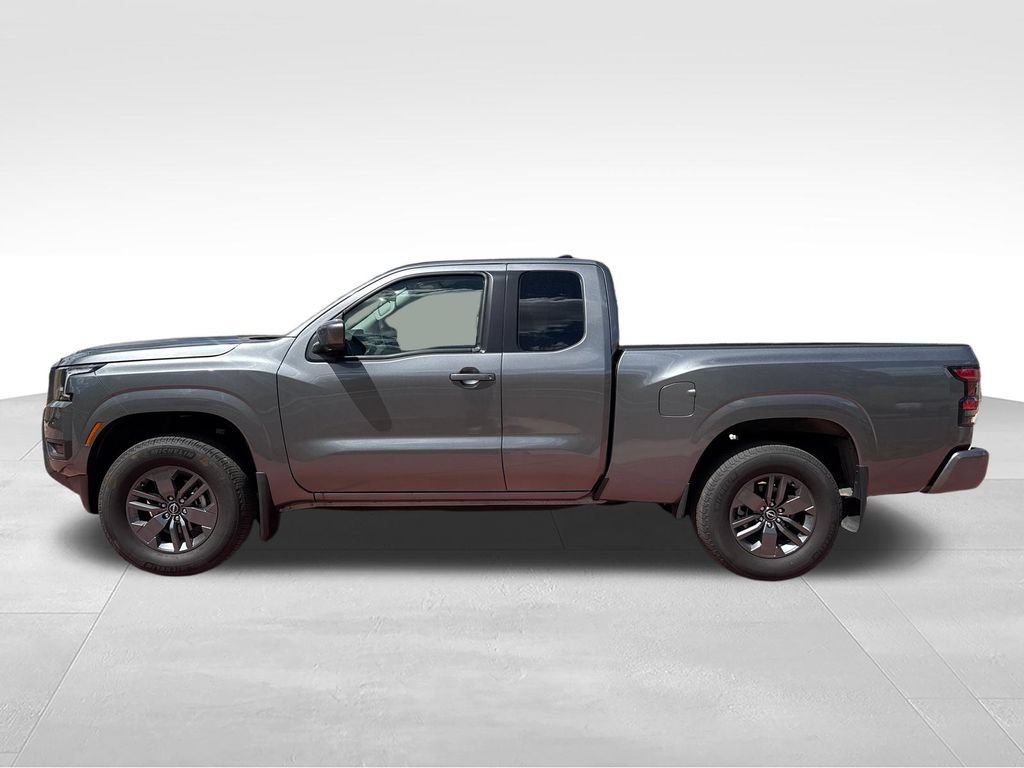 Used 2025 Nissan Frontier SV AWD/4WD image 5