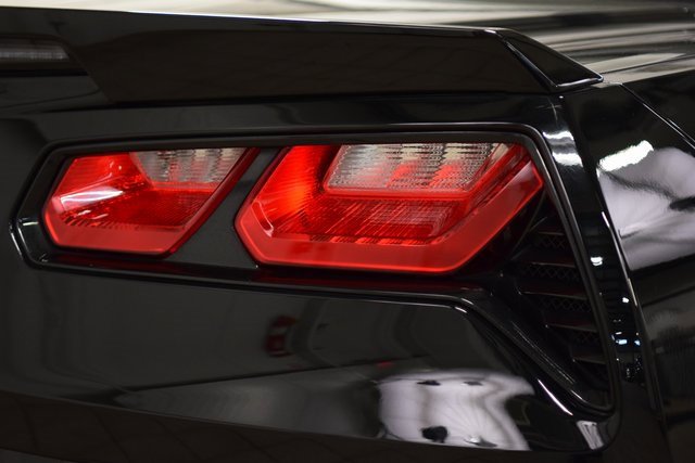 Used 2016 Chevrolet Corvette Stingray Convertible w/ Battery Protection Package image 19