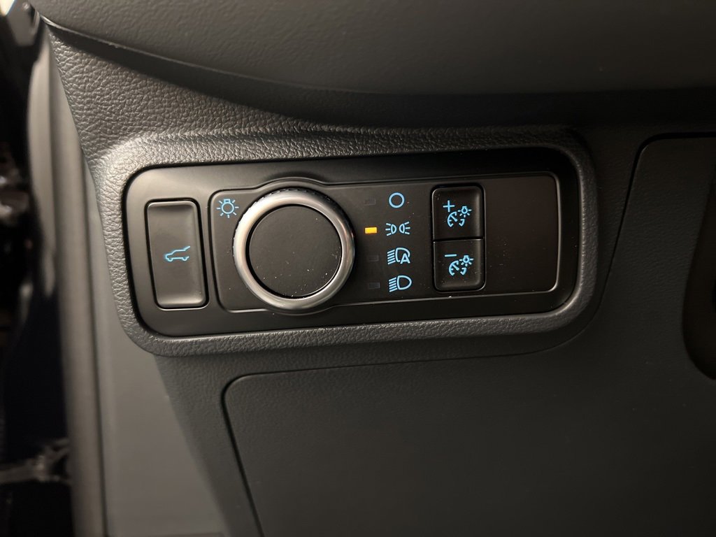 New 2025 Ford Explorer Active image 24