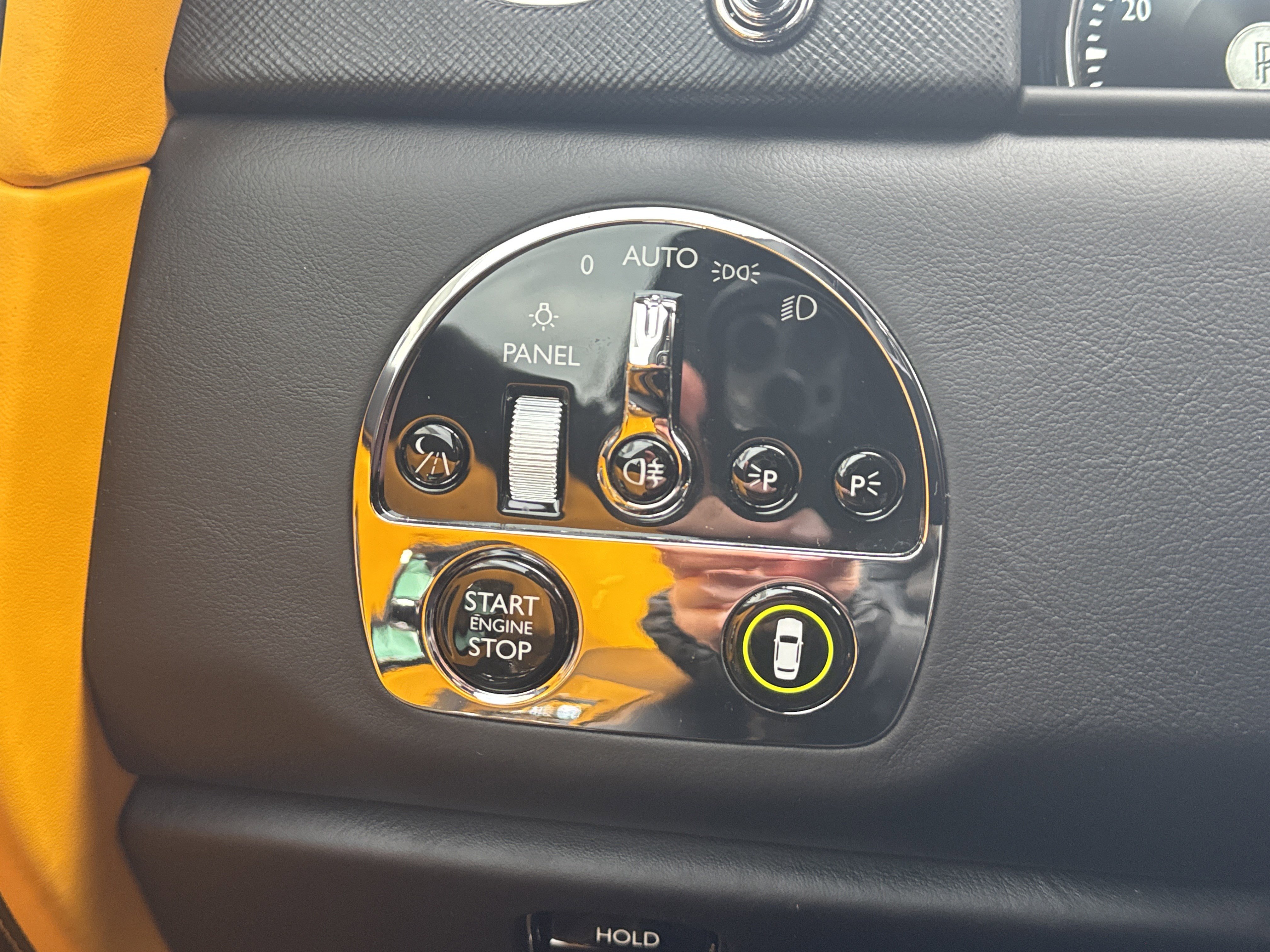 Used 2024 Rolls-Royce Cullinan w/ Interior Detailing Package image 45