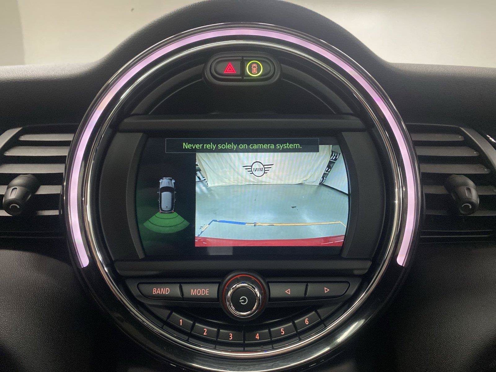 Used 2021 MINI Cooper 2-Door Hardtop w/ 6.5" Touchscreen Package FWD image 28