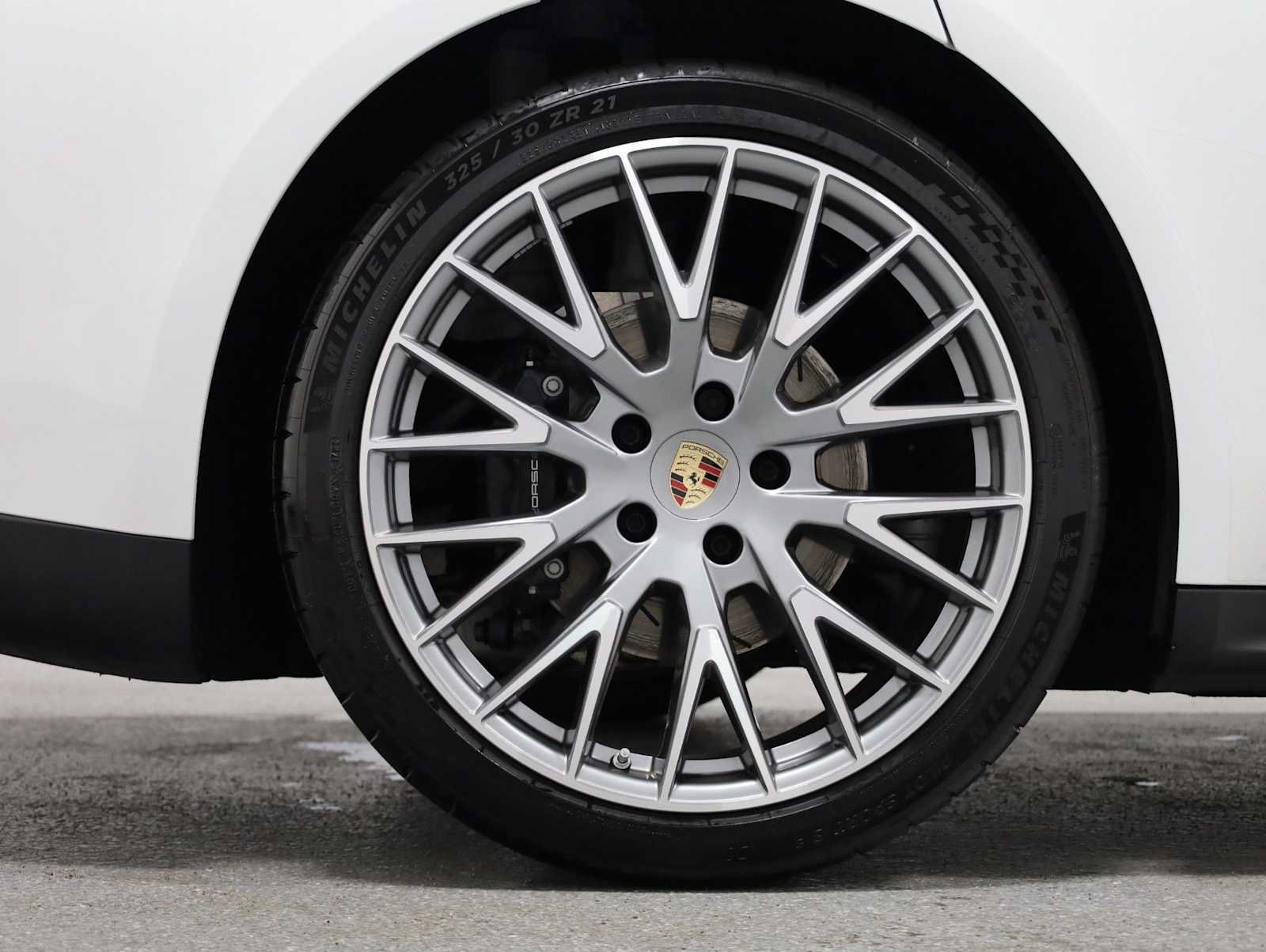 Certified 2024 Porsche Panamera 4 AWD/4WD image 36