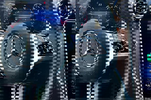 Certified 2025 Mercedes-Benz C 300 4MATIC Sedan image 15