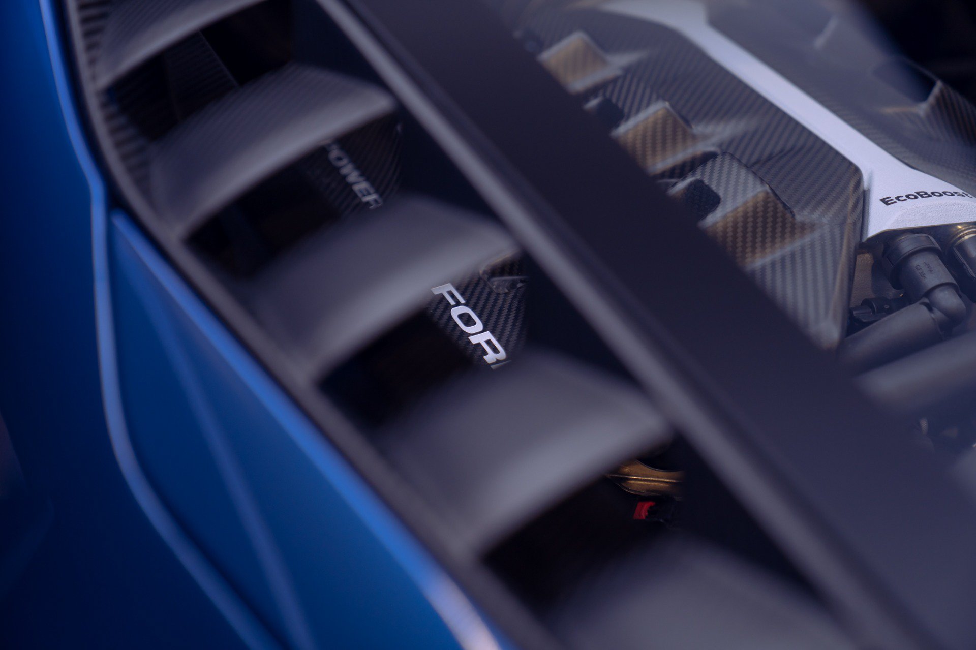 Used 2021 Ford GT RWD image 28
