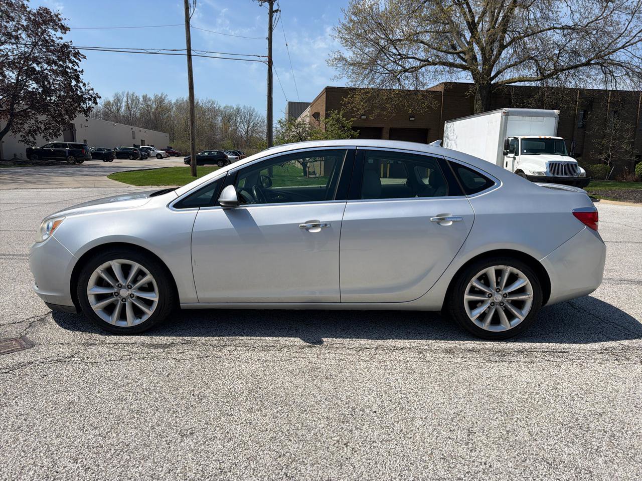 Used 2012 Buick Verano Convenience FWD image 8