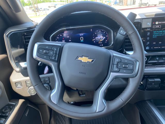 New 2026 Chevrolet Silverado 2500 LTZ w/ LTZ Convenience Package AWD/4WD image 15