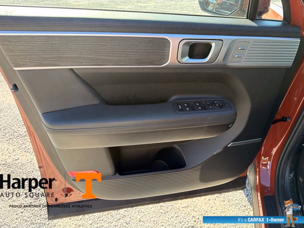 Used 2025 Hyundai Santa Fe Limited AWD/4WD image 18