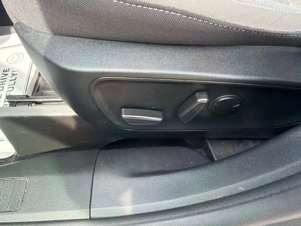 Used 2022 Ford Escape SE w/ Convenience Package FWD image 20