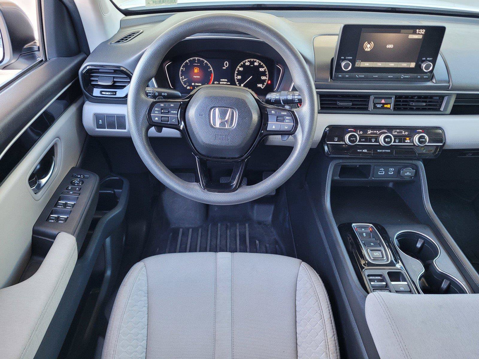 Used 2023 Honda Pilot LX image 20