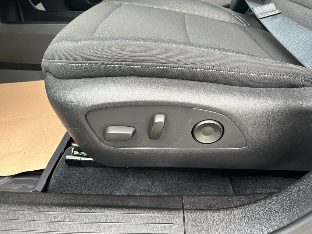 New 2026 Chevrolet Equinox EV LT w/ Comfort Package image 12