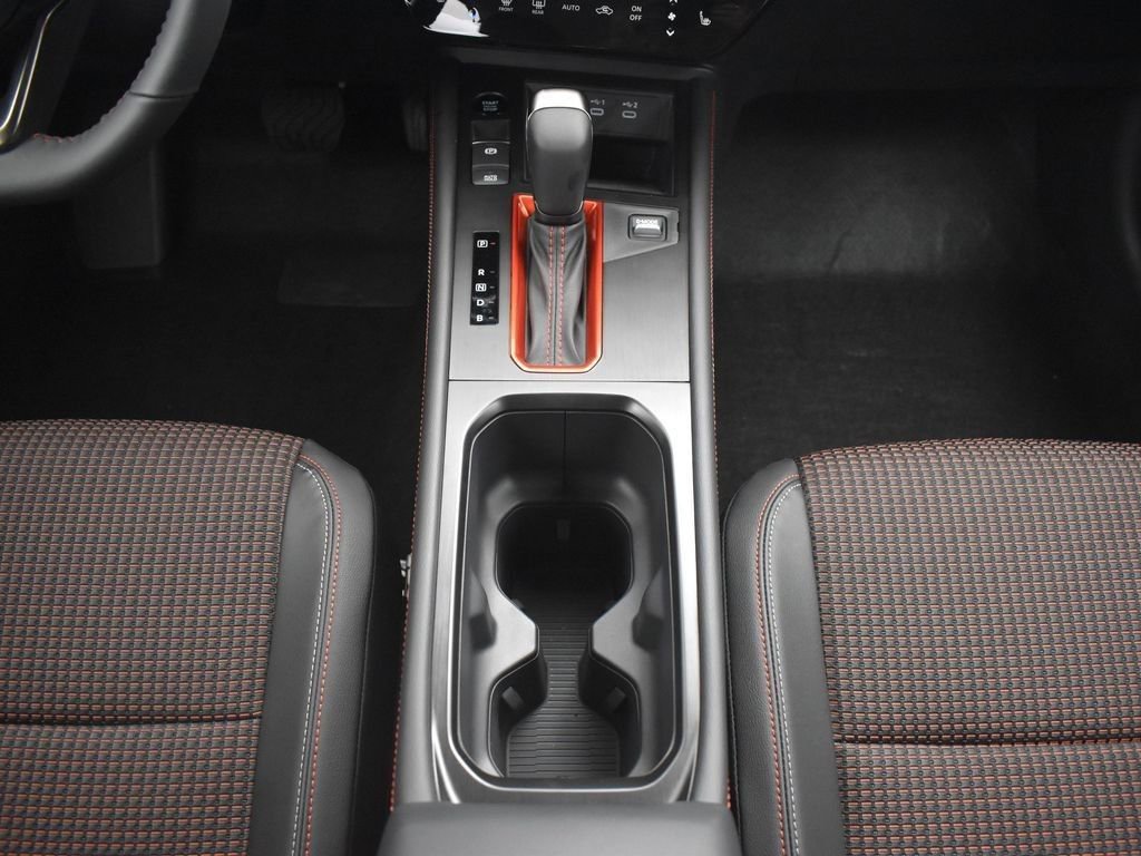 New 2026 Nissan Kicks SR w/ Cold Weather Package image 12