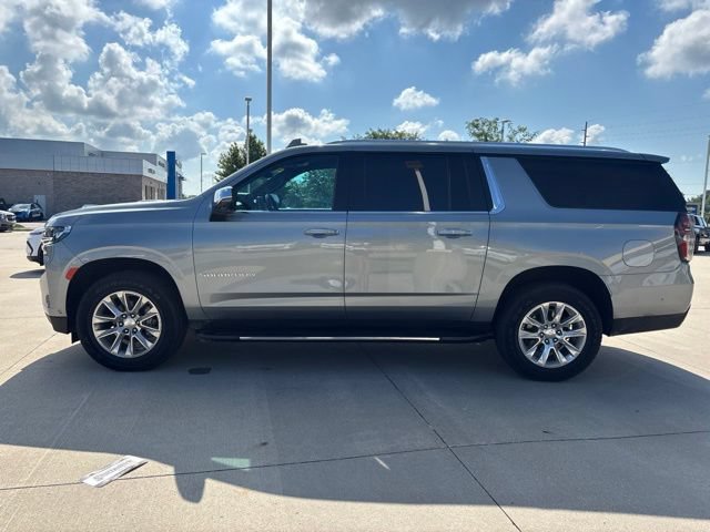 Used 2024 Chevrolet Suburban Premier w/ Advanced Technology Package AWD/4WD image 10