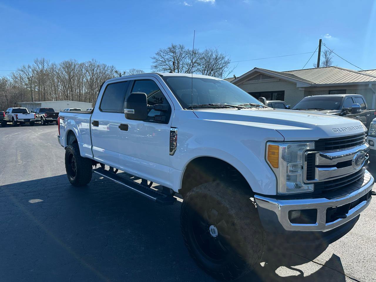 Used 2017 Ford F250 XLT w/ XLT Value Package AWD/4WD image 3
