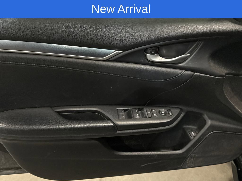 Used 2016 Honda Civic Touring image 7