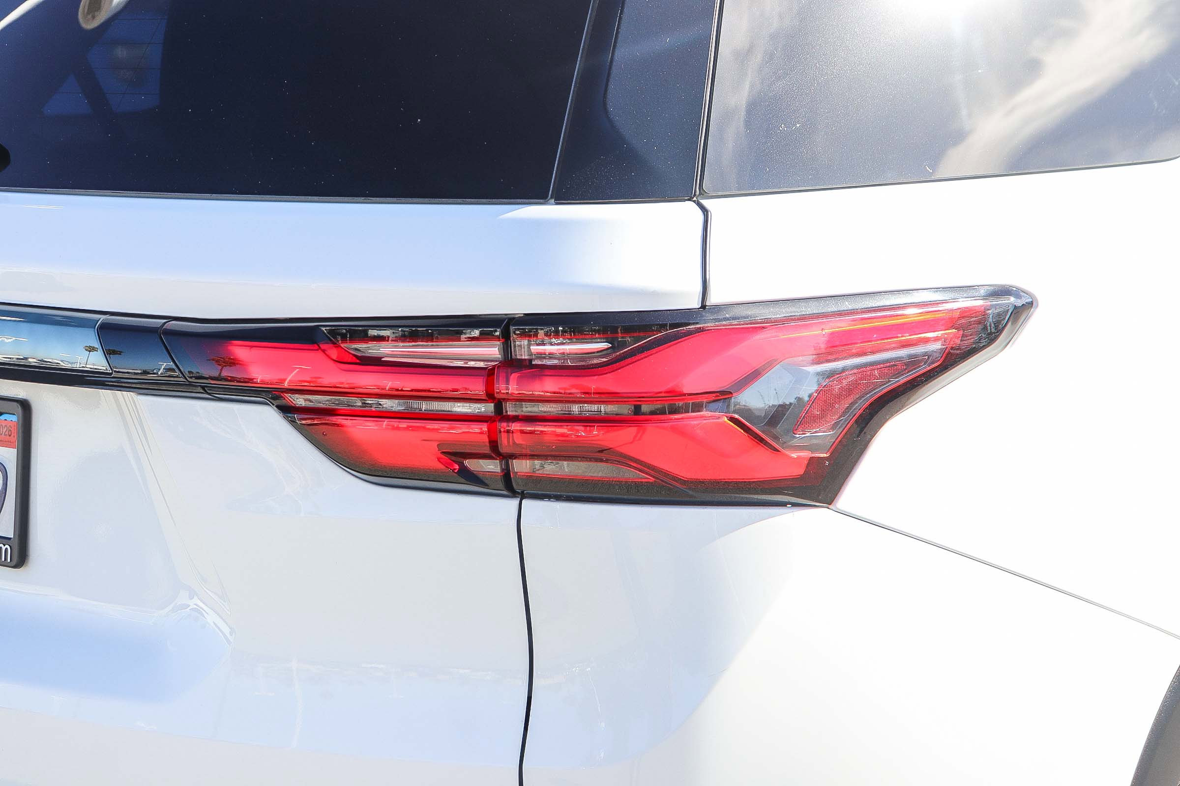 Used 2023 Chevrolet Traverse RS w/ LPO, Cargo Package image 10