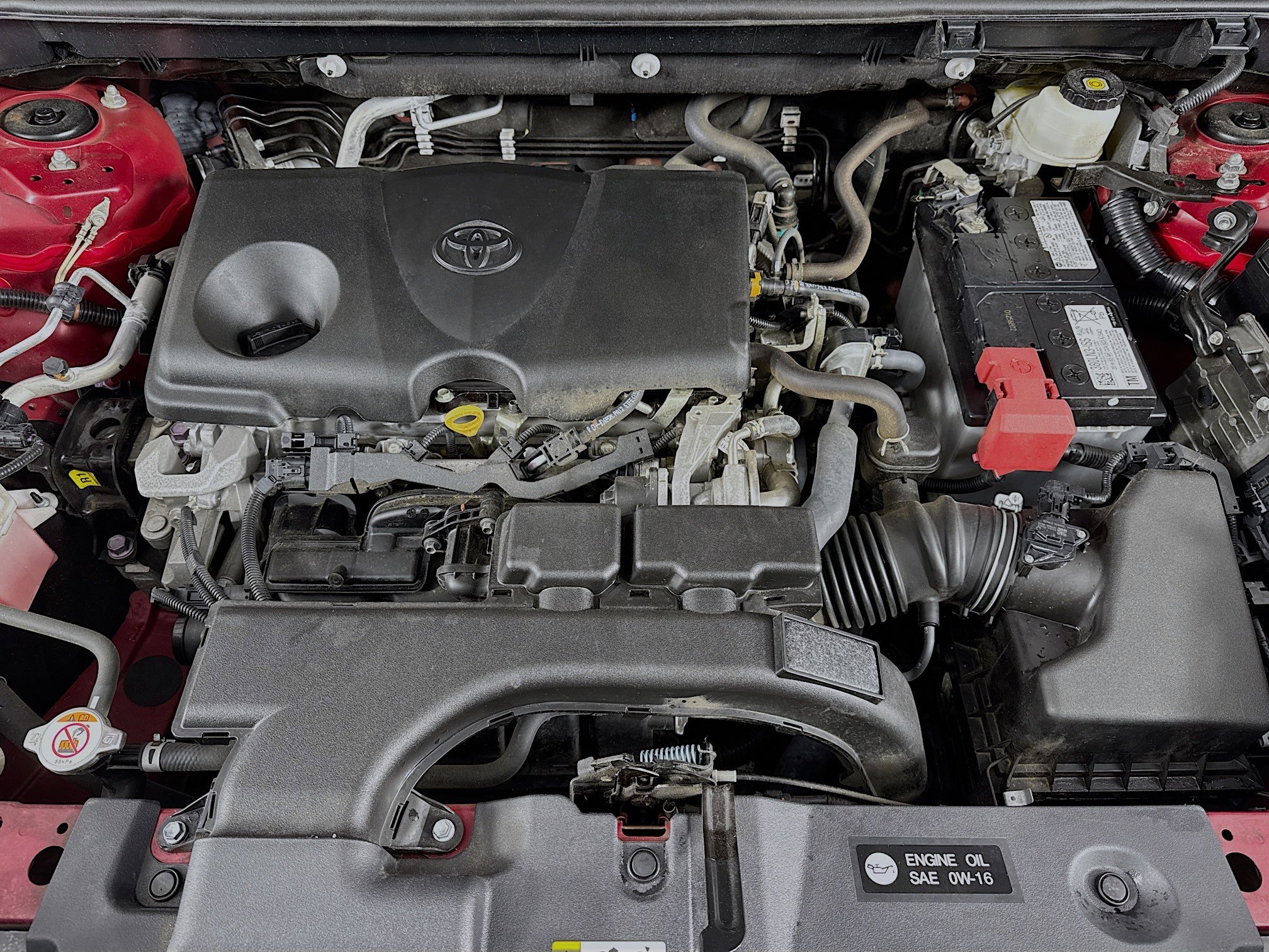 Used 2021 Toyota RAV4 LE image 27