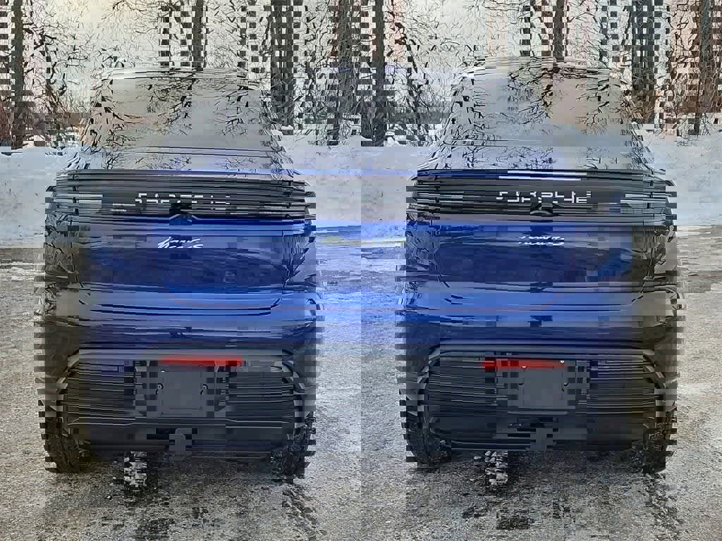 Used 2025 Porsche Macan 4S Electric image 7