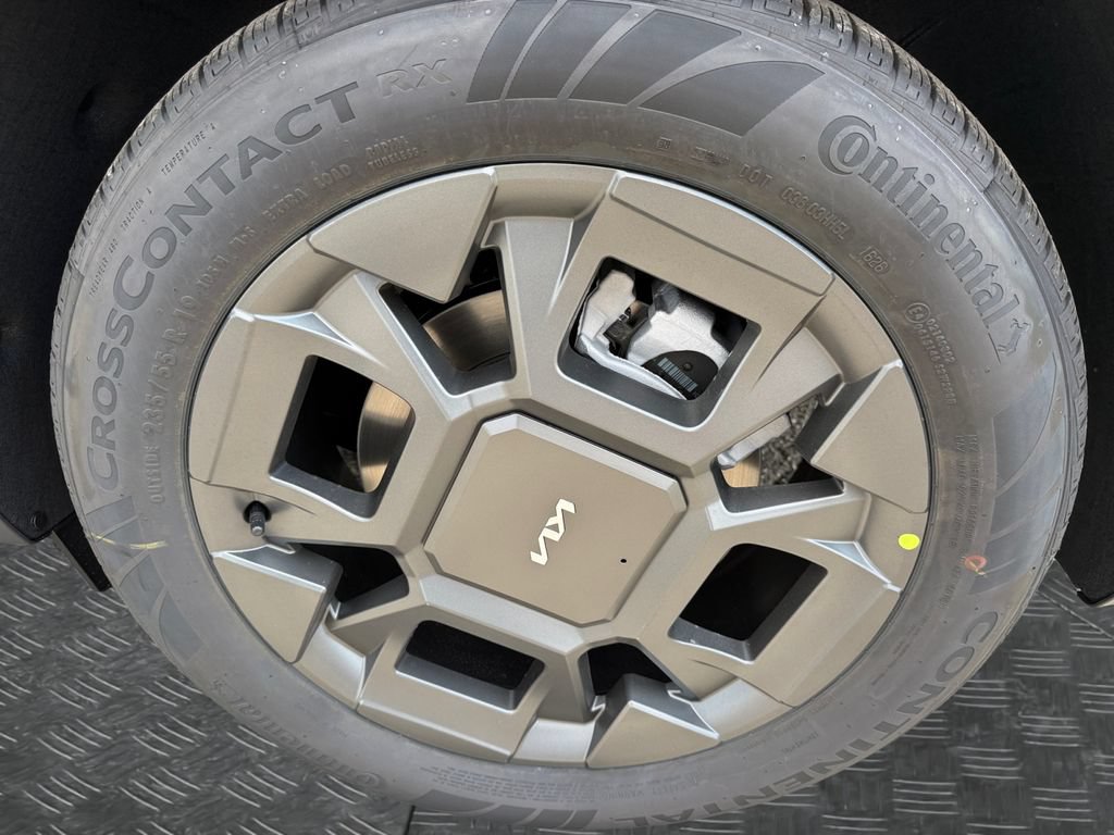 New 2027 Kia Carnival SX FWD image 21