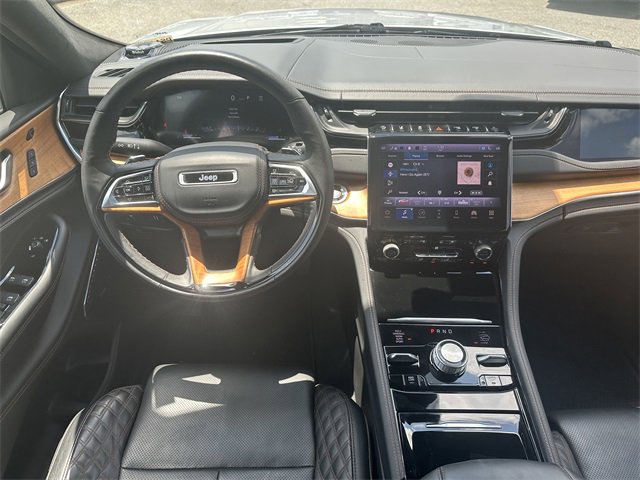 Used 2024 Jeep Grand Cherokee L Summit image 23