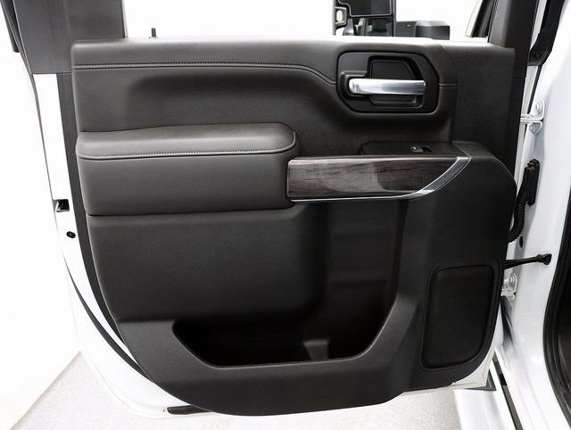 Used 2020 Chevrolet Silverado 2500 LTZ w/ LTZ Plus Package image 31