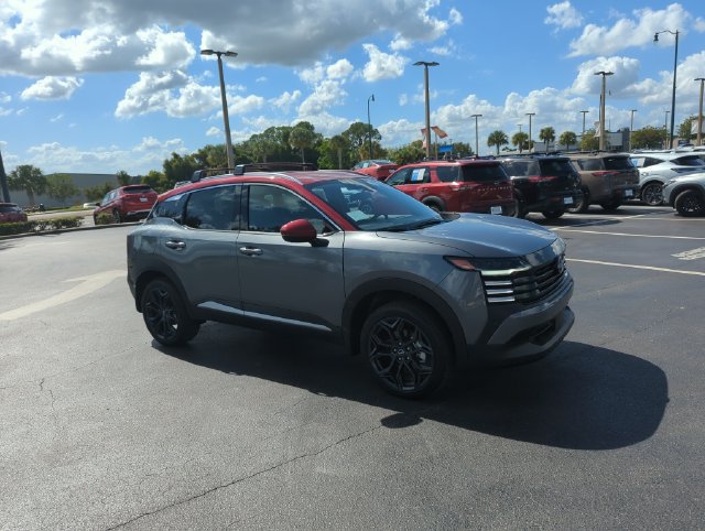 New 2026 Nissan Kicks SR w/ Cold Weather Package FWD image 1