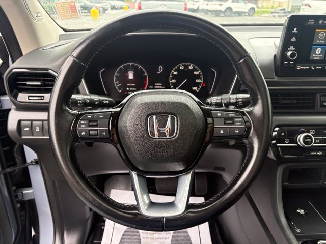 Used 2023 Honda Pilot Touring image 15