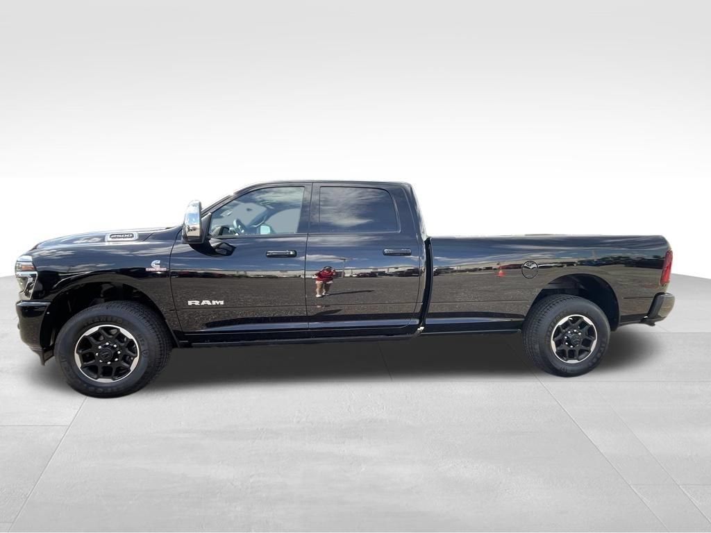 New 2026 RAM 2500 Laramie AWD/4WD image 16