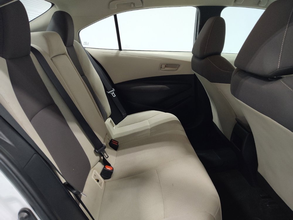 Used 2022 Toyota Corolla LE image 19