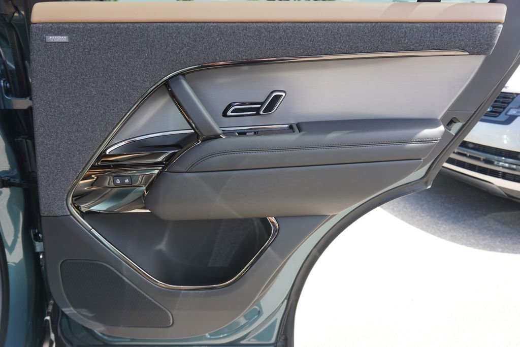 New 2025 Land Rover Range Rover Sport Dynamic SE image 25