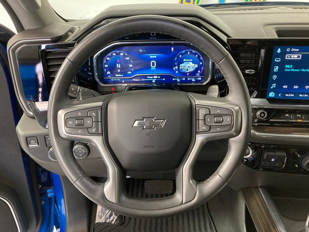 Used 2023 Chevrolet Silverado 1500 RST w/ Convenience Package II AWD/4WD image 10