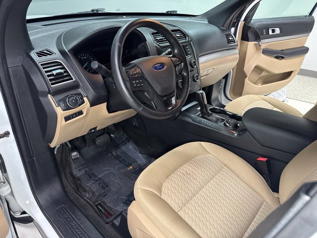 Used 2017 Ford Explorer 4WD image 12