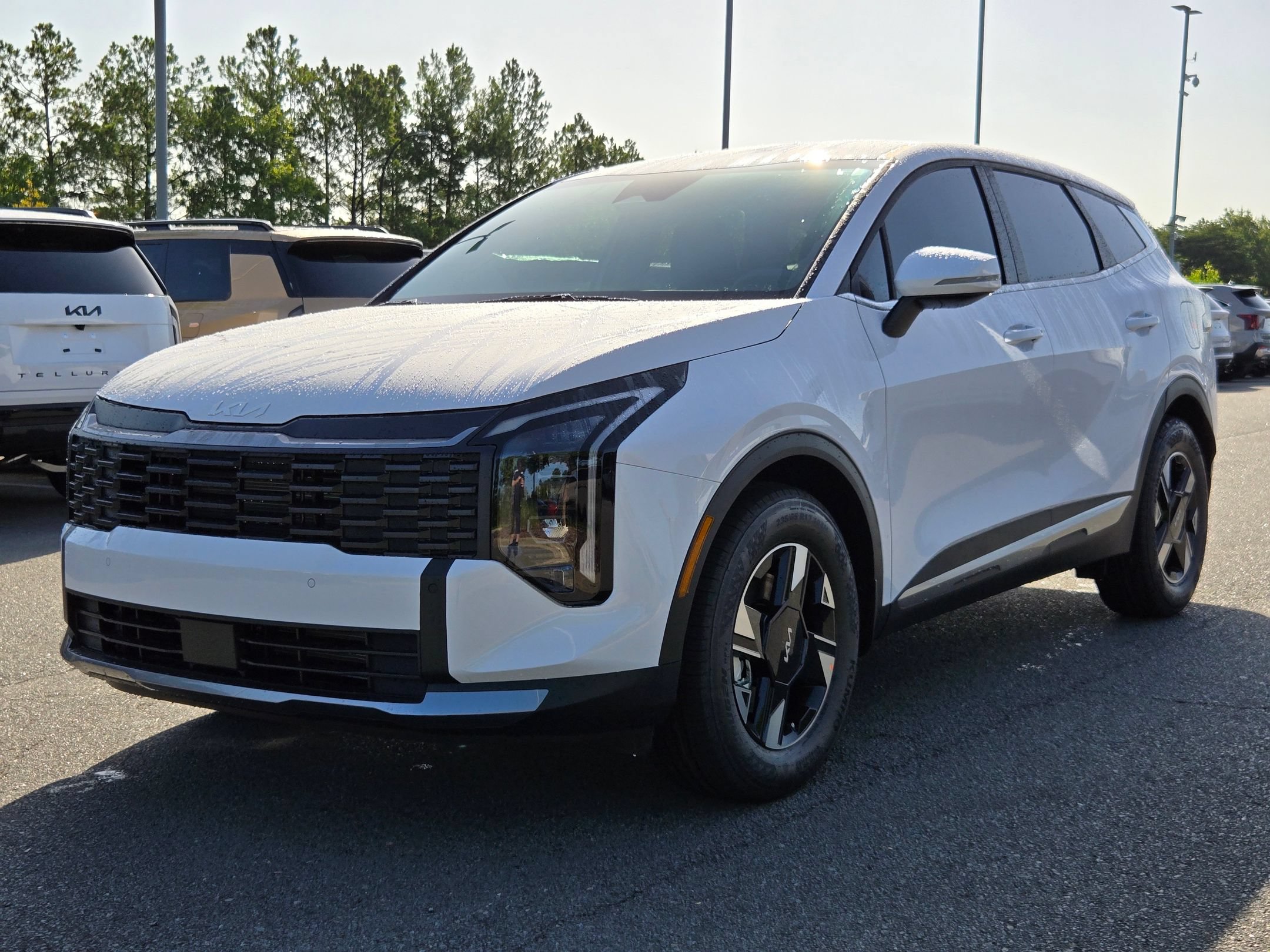 New 2026 Kia Sportage LX w/ LX Convenience Package FWD image 3