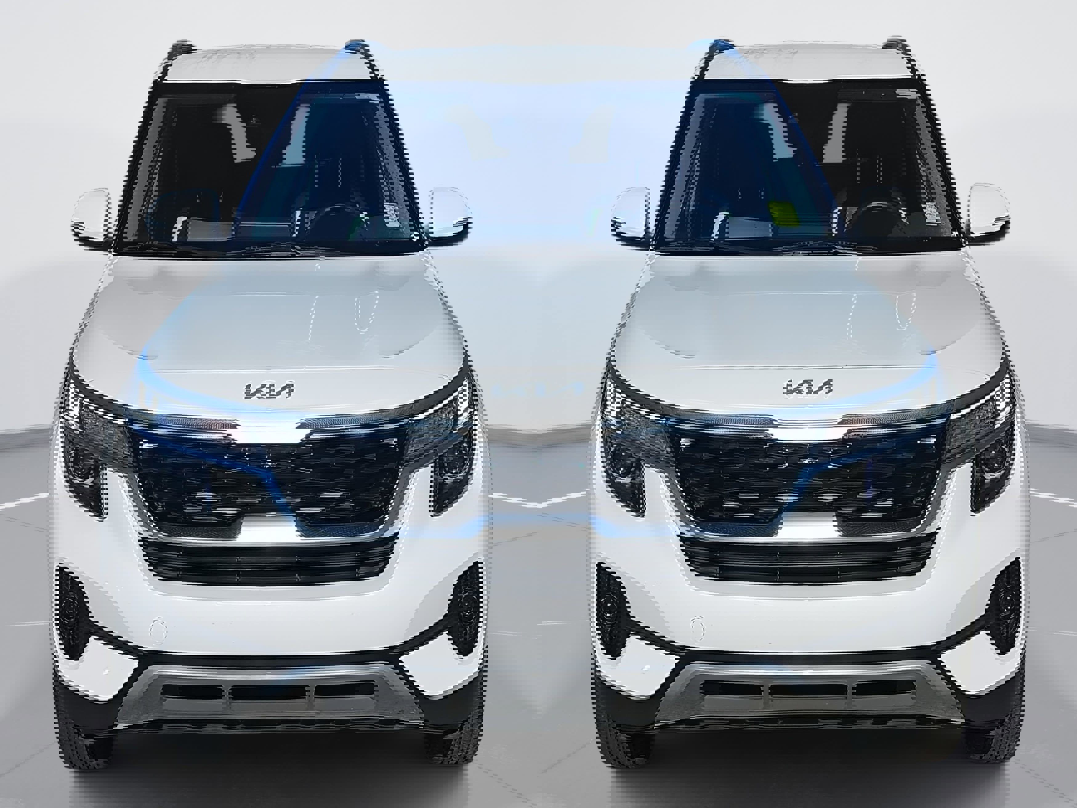 Used 2023 Kia Seltos S w/ Navigation Package image 2