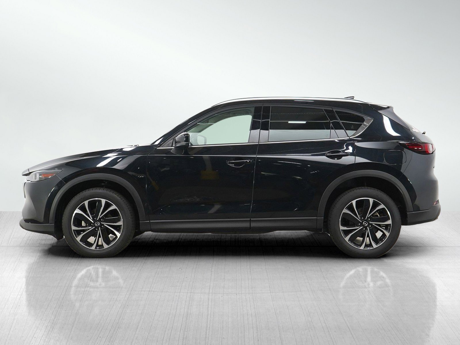 Used 2023 MAZDA CX-5 AWD 2.5 S w/ Premium Plus Pkg image 2