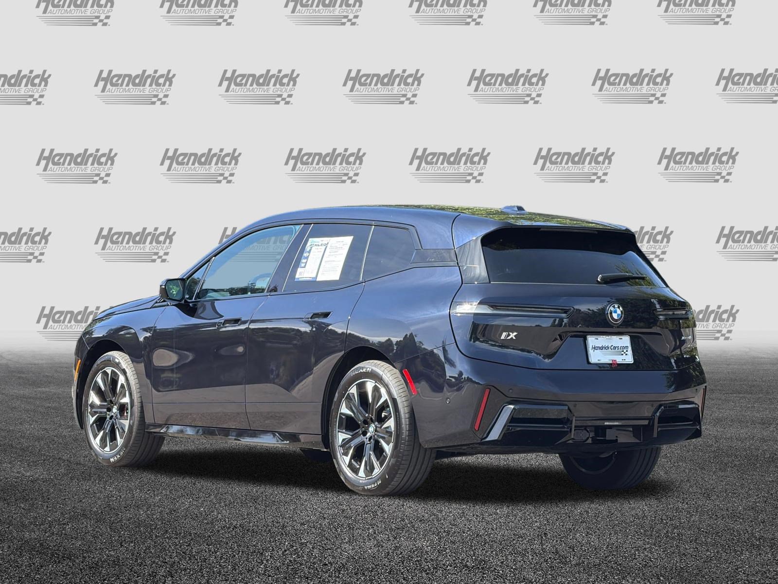 Used 2026 BMW iX xDrive45 w/ M Sport Package AWD/4WD image 7