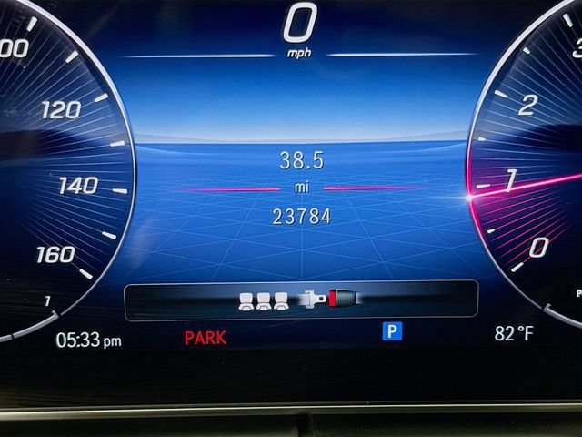Used 2023 Mercedes-Benz C 300 Sedan image 12