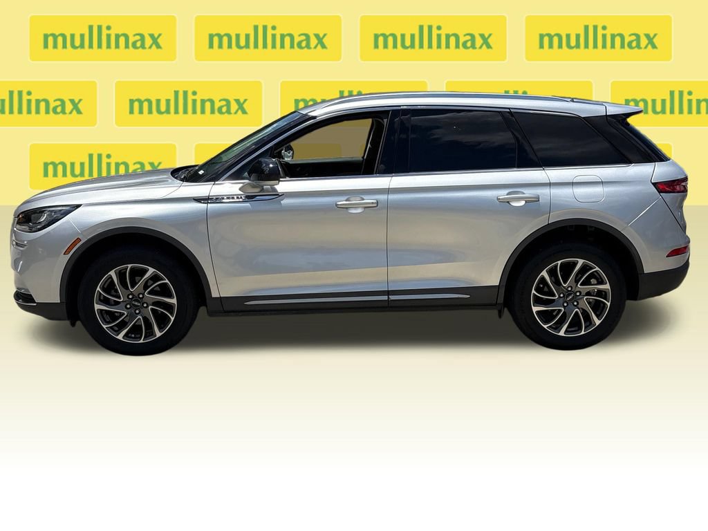Used 2020 Lincoln Corsair FWD w/ Equipment Group 101A image 11