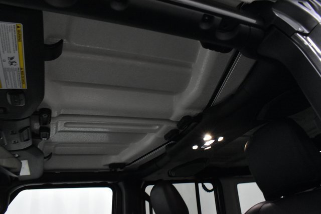 Used 2023 Jeep Wrangler Unlimited Sahara w/ Cold Weather Group image 20