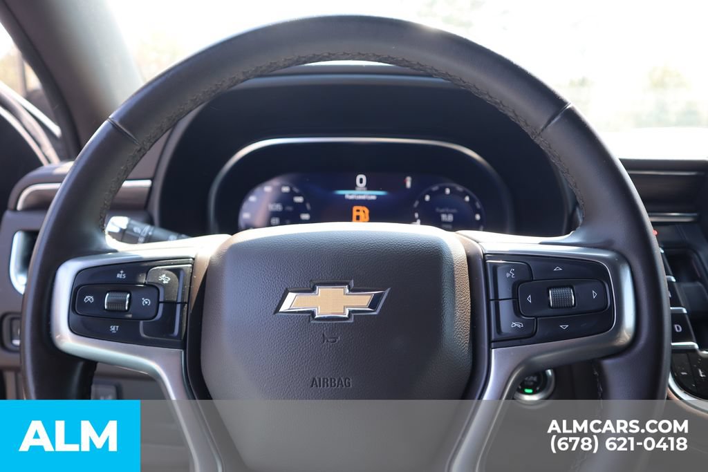 Used 2024 Chevrolet Suburban LT RWD image 31