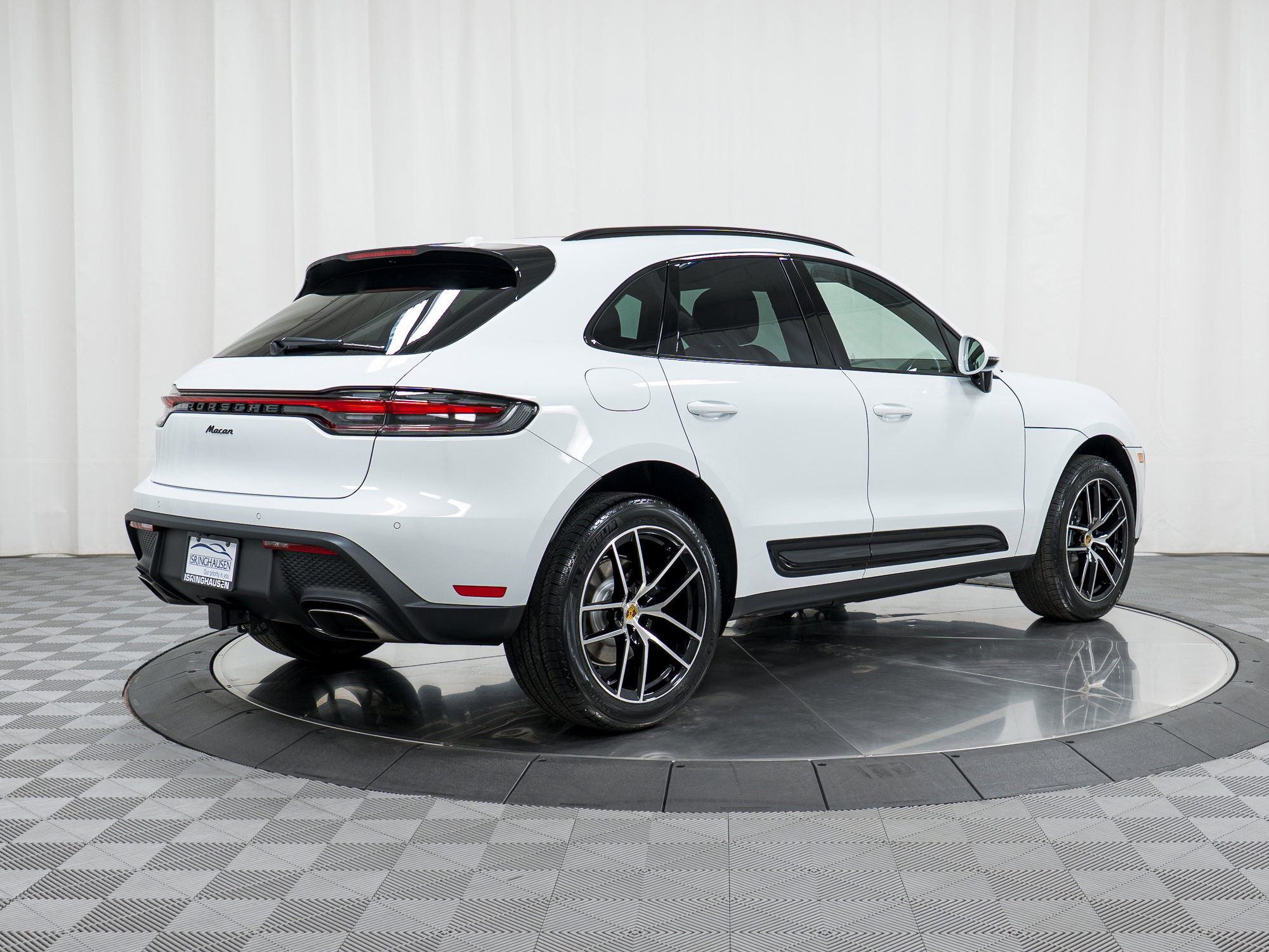 New 2026 Porsche Macan AWD/4WD image 7