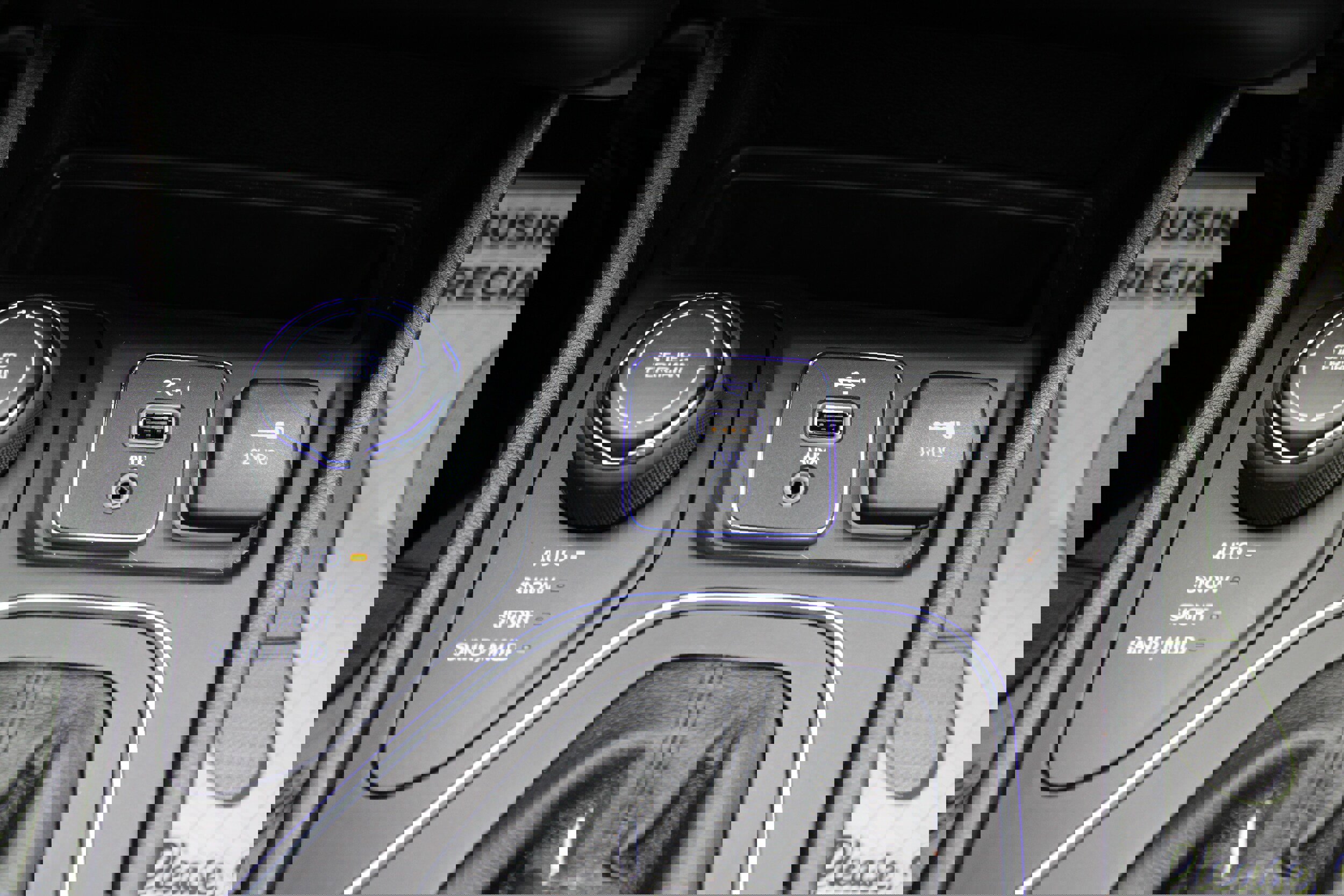 Used 2022 Jeep Cherokee Latitude Lux w/ Sun & Sound Group image 26