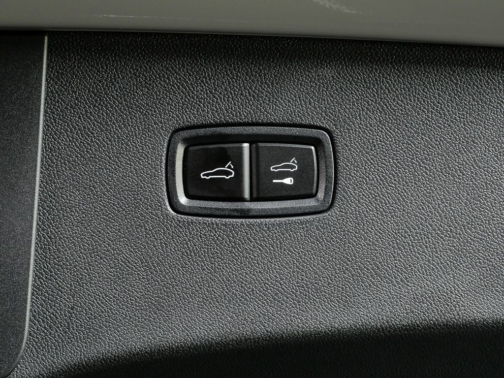 Certified 2026 Porsche Cayenne S image 34