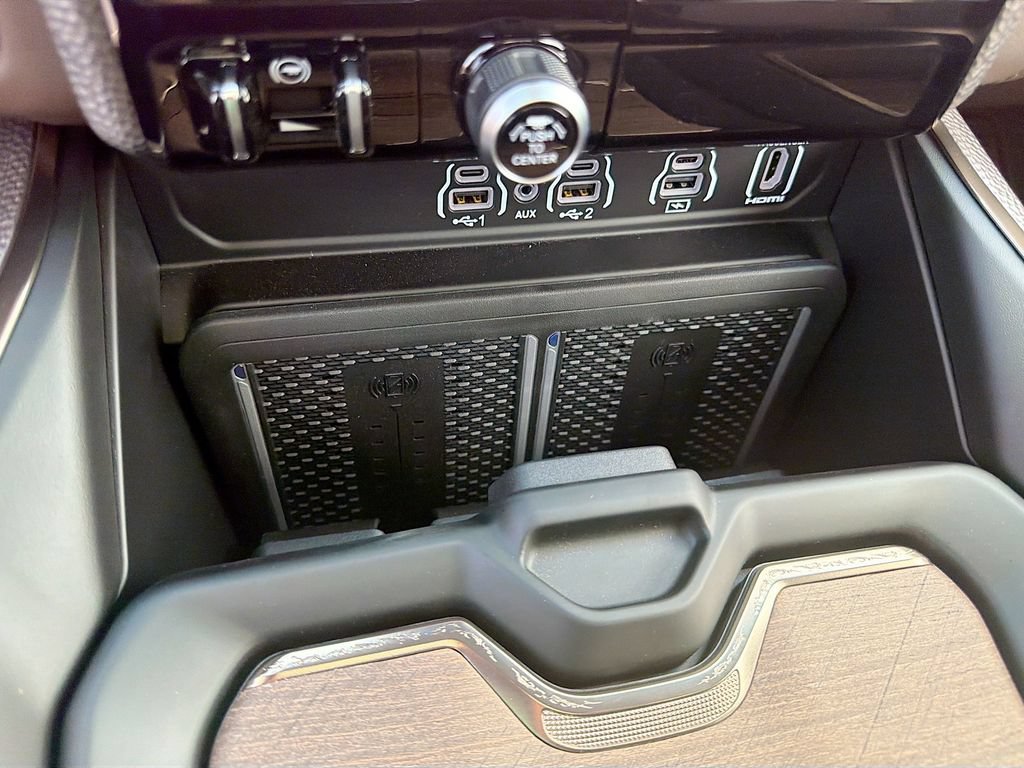 New 2026 RAM 2500 Limited AWD/4WD image 29